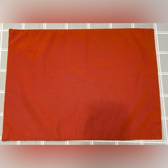Set of 4) cloth placemats beautiful vibrant colors and a sturdy durable fabric - Picture 2 of 3